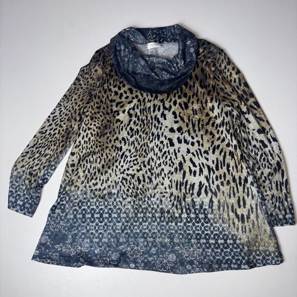 Jess & Jane Tops - Jess & Jane Women Size M Tunic Top Cowl Neck 3/4 Sleeve Animal Print Artsy